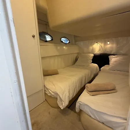 Yacht 17m Croisette Port Canto,3 Ch,clim,tv Cannes