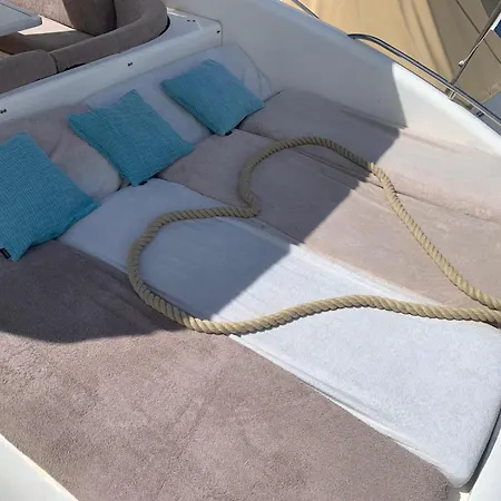 Yacht 17m Croisette Port Canto,3 Ch,clim,tv Botel