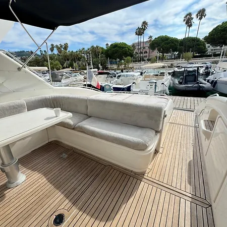 Botel Yacht 17m Croisette Port Canto,3 Ch,clim,tv Cannes
