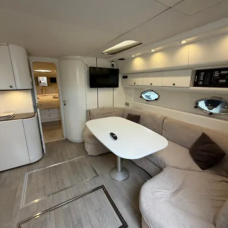 Yacht 17m Croisette Port Canto,3 Ch,clim,tv *