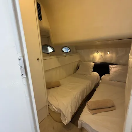 Yacht 17m Croisette Port Canto,3 Ch,clim,tv Botel